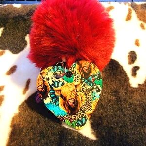 Highland Cow Heart Pom Pom Tassel Keychain